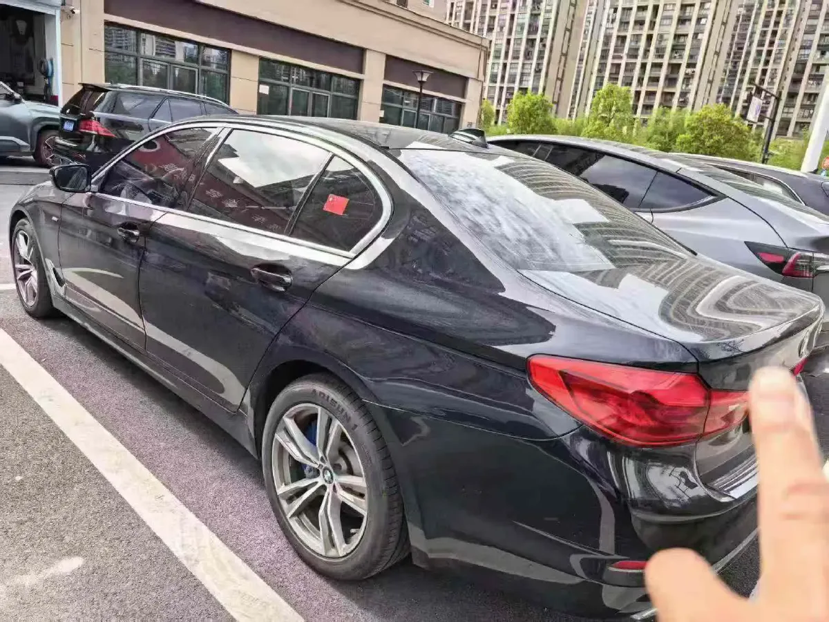 2020 BMW 5 Series 2.0T 252HP L4 8AT,autocango,china used car exporter,china ev exporter,chinese used car exporter,chinese used ev exporter