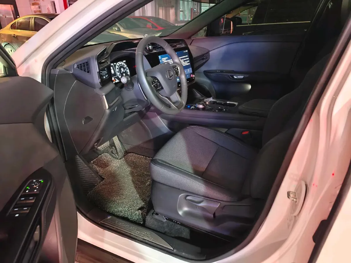 2023 Lexus RZ BEV 66KWH,autocango,china used car exporter,china ev exporter,chinese used car exporter,chinese used ev exporter