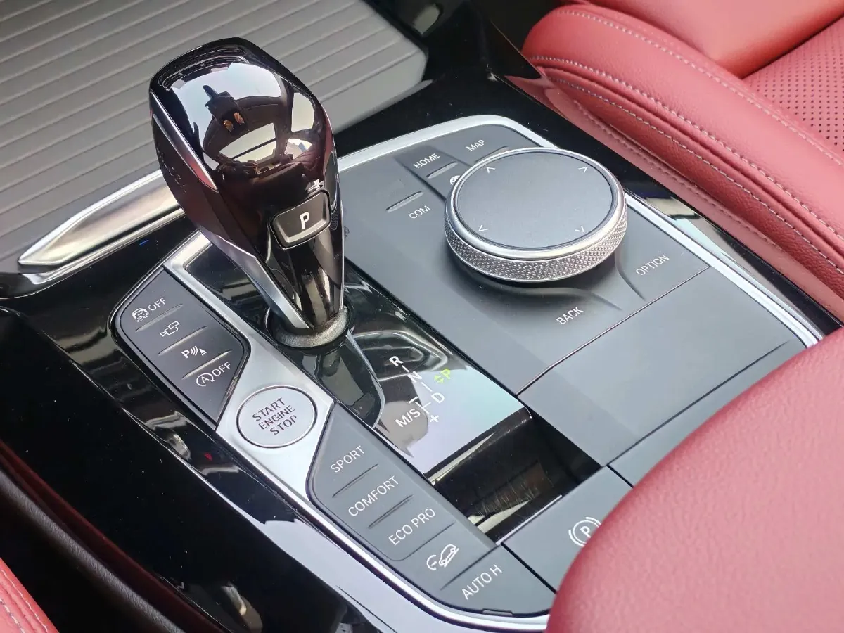 2023 BMW X3 2.0T 245HP L4 8AT,autocango,china used car exporter,china ev exporter,chinese used car exporter,chinese used ev exporter