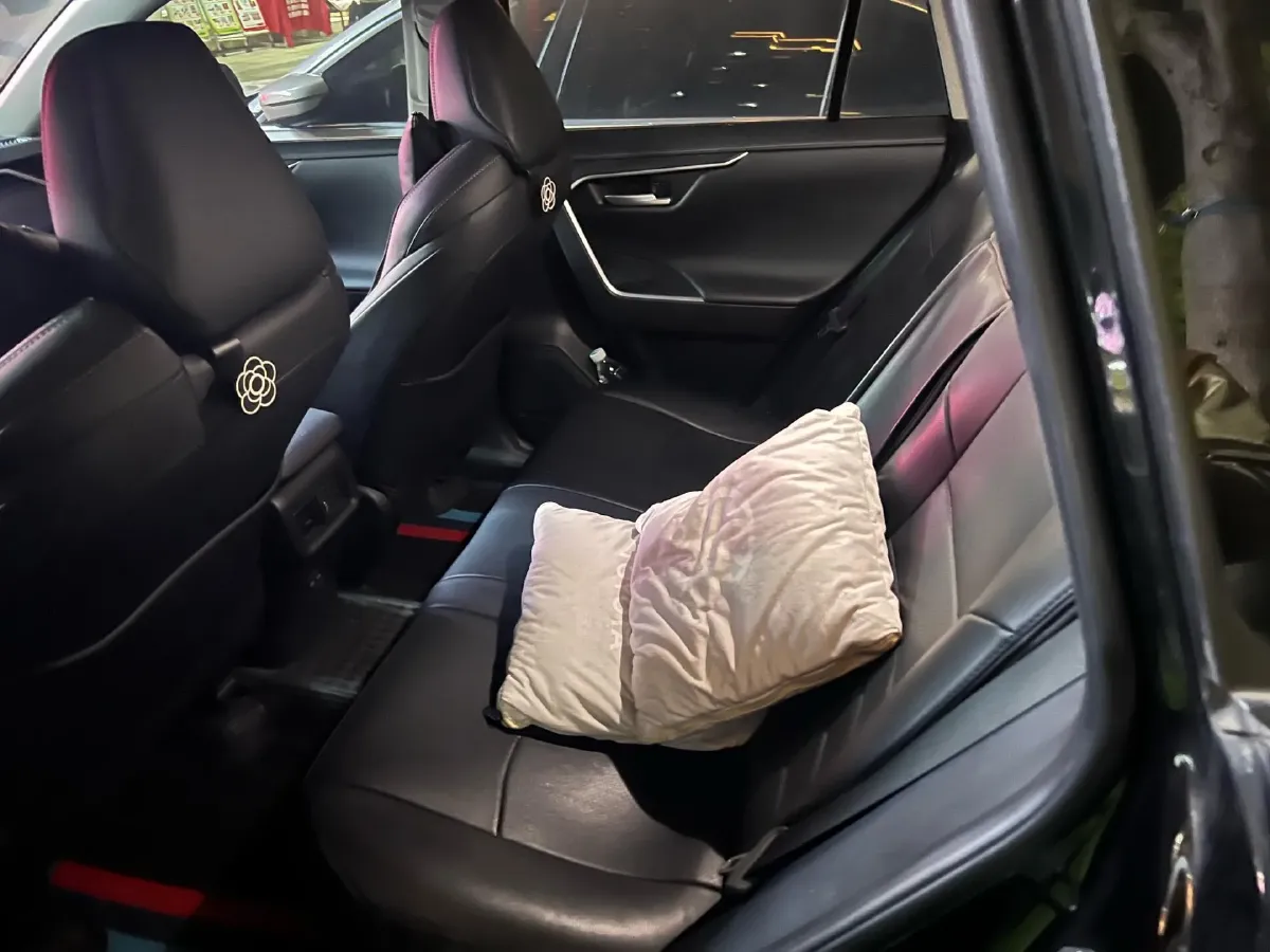 2024 Toyota Wildlander 2.0L 171HP L4 CVT,autocango,china used car exporter,china ev exporter,chinese used car exporter,chinese used ev exporter