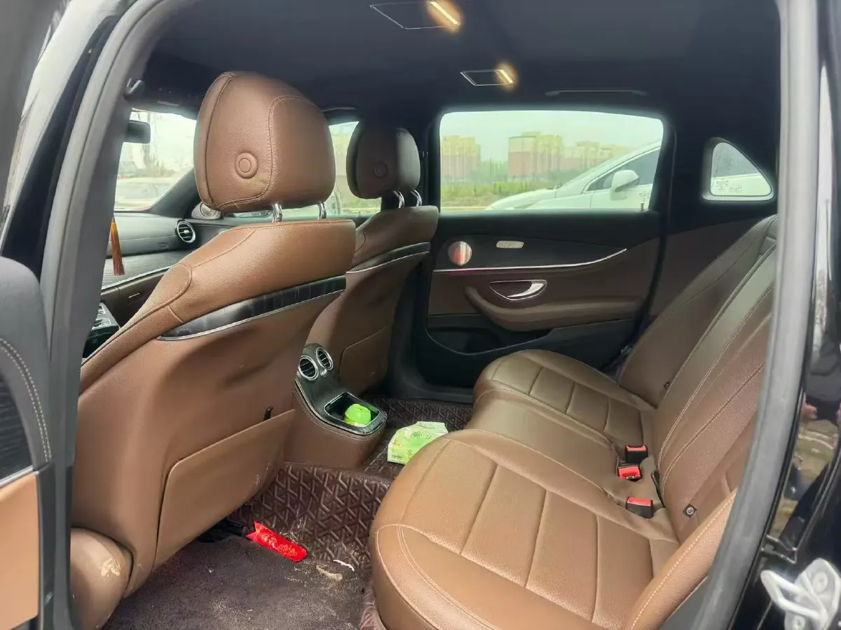 2022 Mercedes-Benz GLC Class 2.0T 258HP L4 9AT,autocango,china used car exporter,china ev exporter,chinese used car exporter,chinese used ev exporter