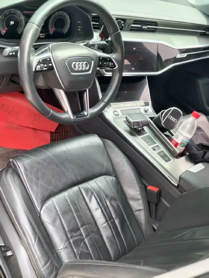 2021 Audi A6L 2.0T 190HP L4 7DCT,autocango,china used car exporter,china ev exporter,chinese used car exporter,chinese used ev exporter
