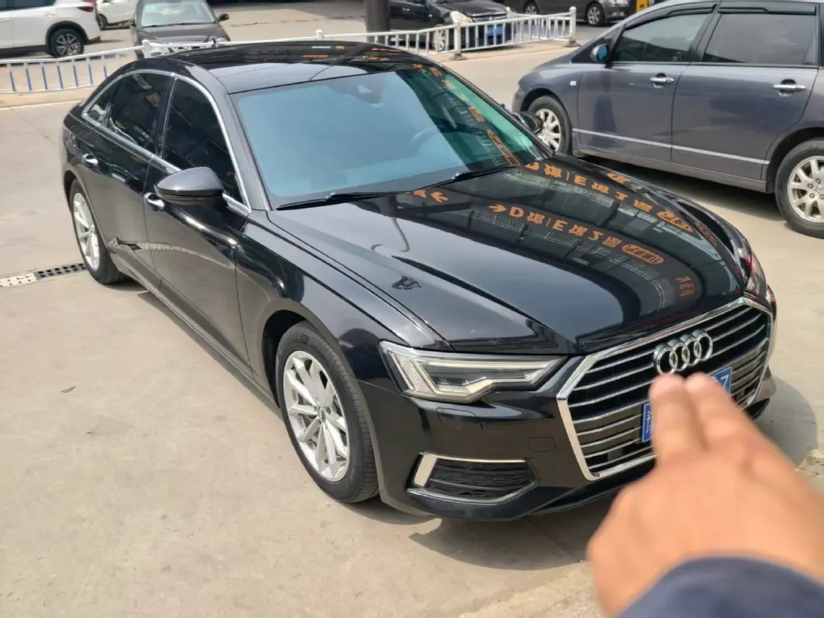 2021 Audi A6L 2.0T 190HP L4 7DCT,autocango,china used car exporter,china ev exporter,chinese used car exporter,chinese used ev exporter