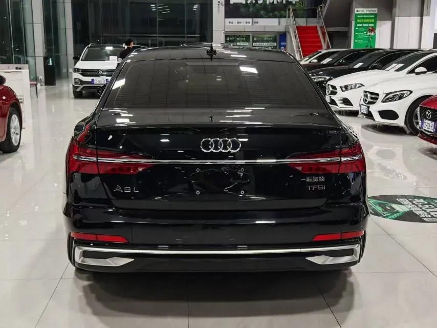 2023 Audi A6L 2.0T 190HP L4 7DCT,autocango,china used car exporter,china ev exporter,chinese used car exporter,chinese used ev exporter