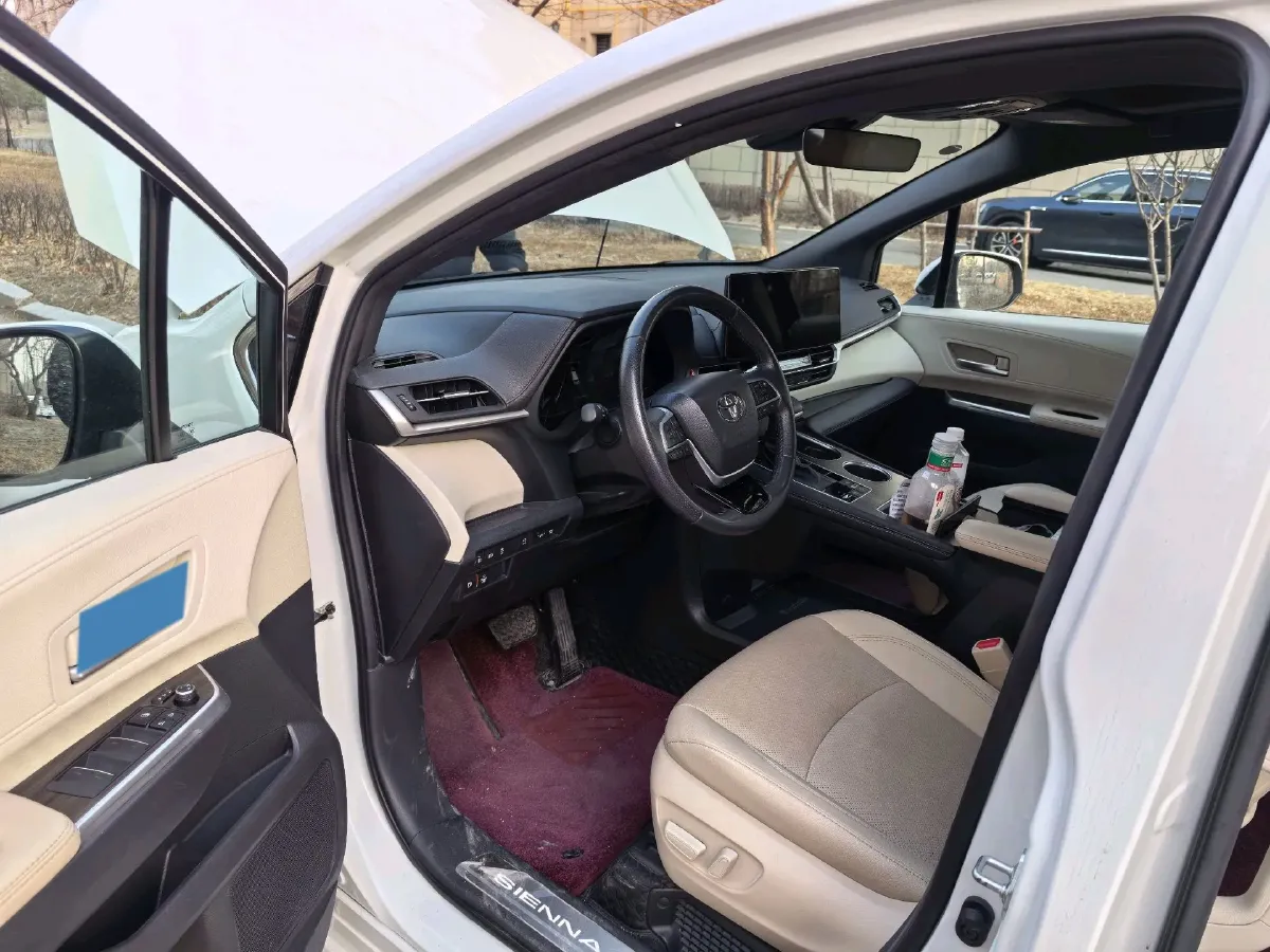 2023 Toyota Sienna 2.5L 189HP L4 E-CVT Hybrid,autocango,china used car exporter,china ev exporter,chinese used car exporter,chinese used ev exporter