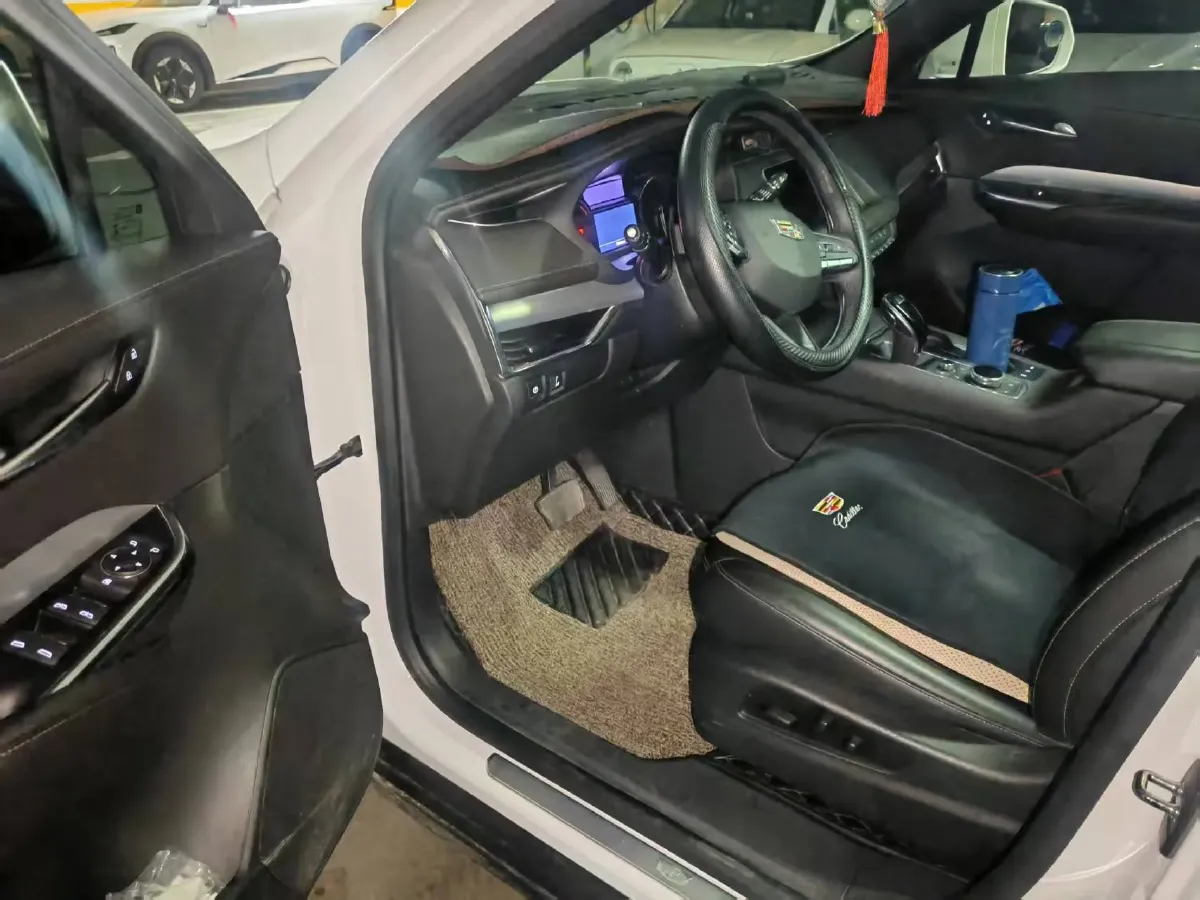 2021 Cadillac XT4 2.0T 237HP L4 9AT,autocango,china used car exporter,china ev exporter,chinese used car exporter,chinese used ev exporter