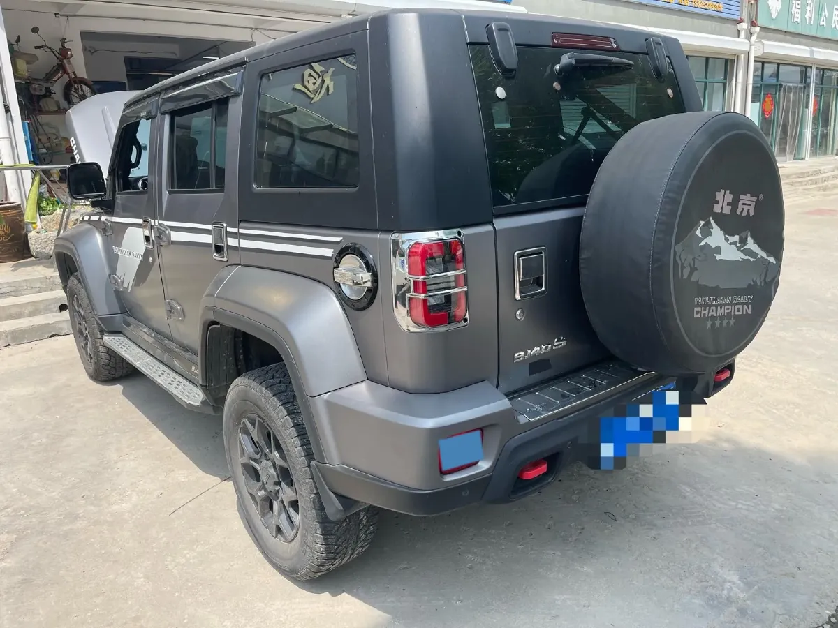 2022 Beijing BJ40 2.0T 224HP L4 8AT,autocango,china used car exporter,china ev exporter,chinese used car exporter,chinese used ev exporter