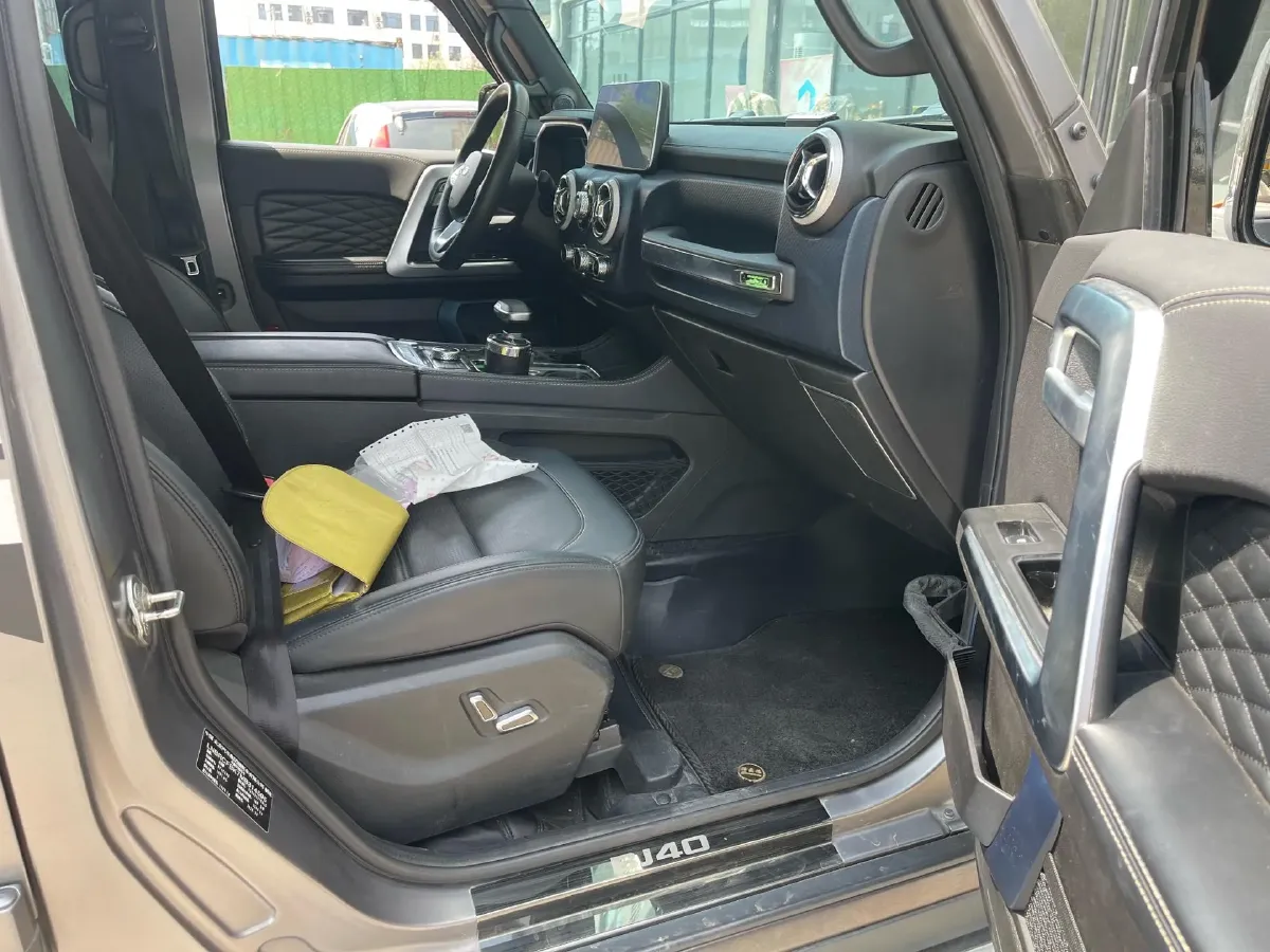 2022 Beijing BJ40 2.0T 224HP L4 8AT,autocango,china used car exporter,china ev exporter,chinese used car exporter,chinese used ev exporter