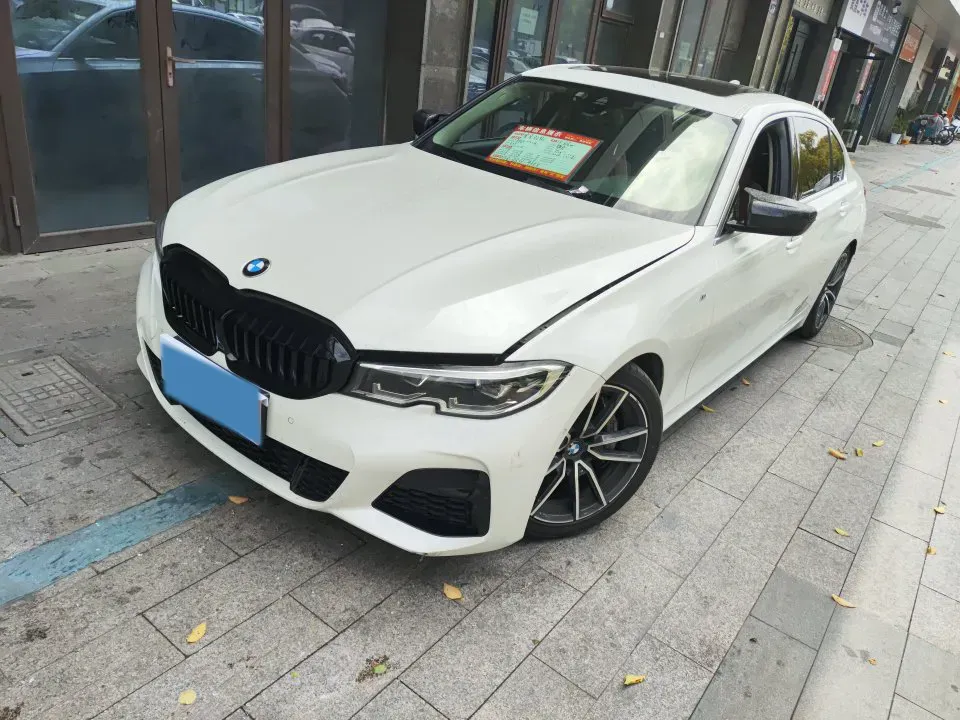 2022 BMW 3 Series 2.0T 184HP L4 8AT,autocango,china used car exporter,china ev exporter,chinese used car exporter,chinese used ev exporter