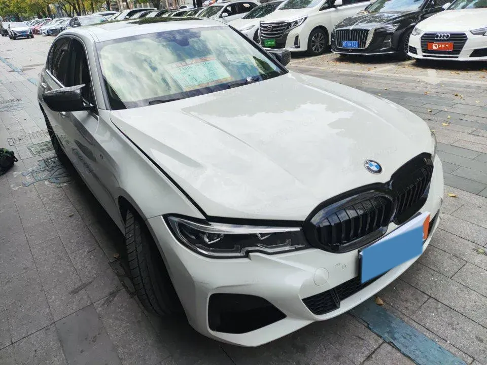 2022 BMW 3 Series 2.0T 184HP L4 8AT,autocango,china used car exporter,china ev exporter,chinese used car exporter,chinese used ev exporter