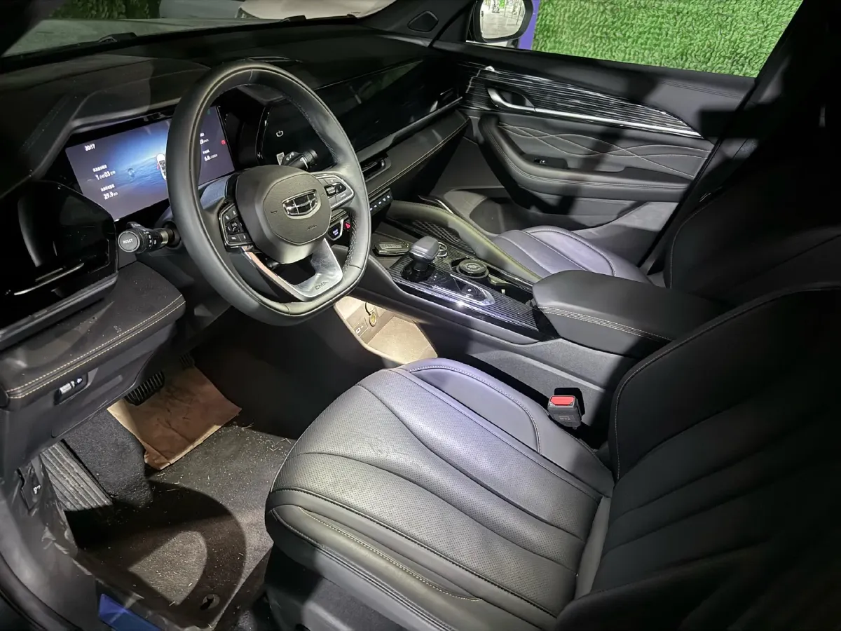 2024 Geely Monjaro 2.0T 218HP L4 7DCT,autocango,china used car exporter,china ev exporter,chinese used car exporter,chinese used ev exporter