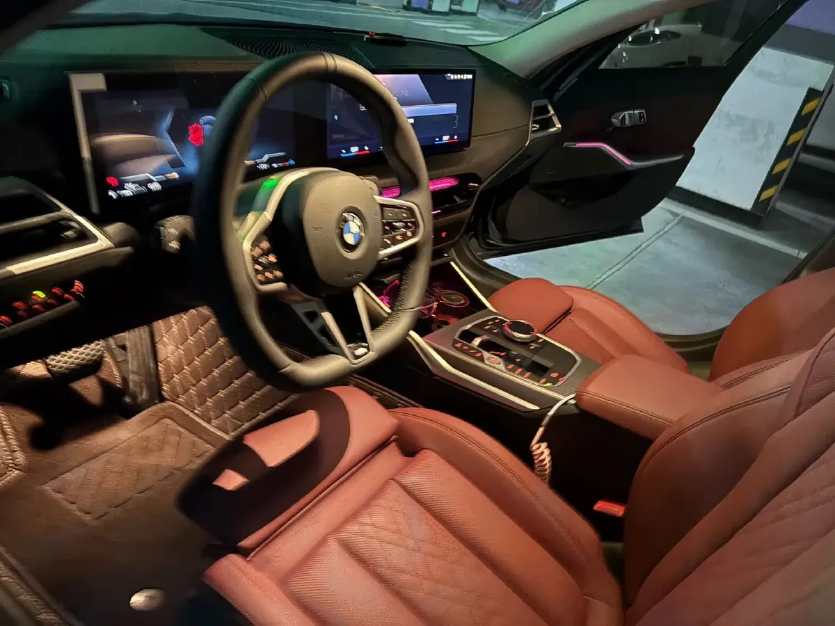 2023 BMW 3 Series 2.0T 156HP L4 8AT,autocango,china used car exporter,china ev exporter,chinese used car exporter,chinese used ev exporter