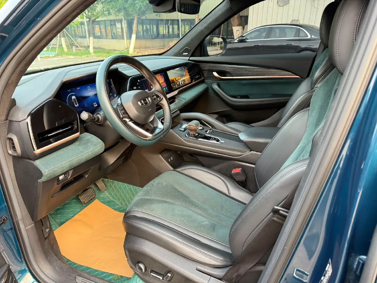 2021 Geely Monjaro 2.0T 218HP L4 7DCT,autocango,china used car exporter,china ev exporter,chinese used car exporter,chinese used ev exporter
