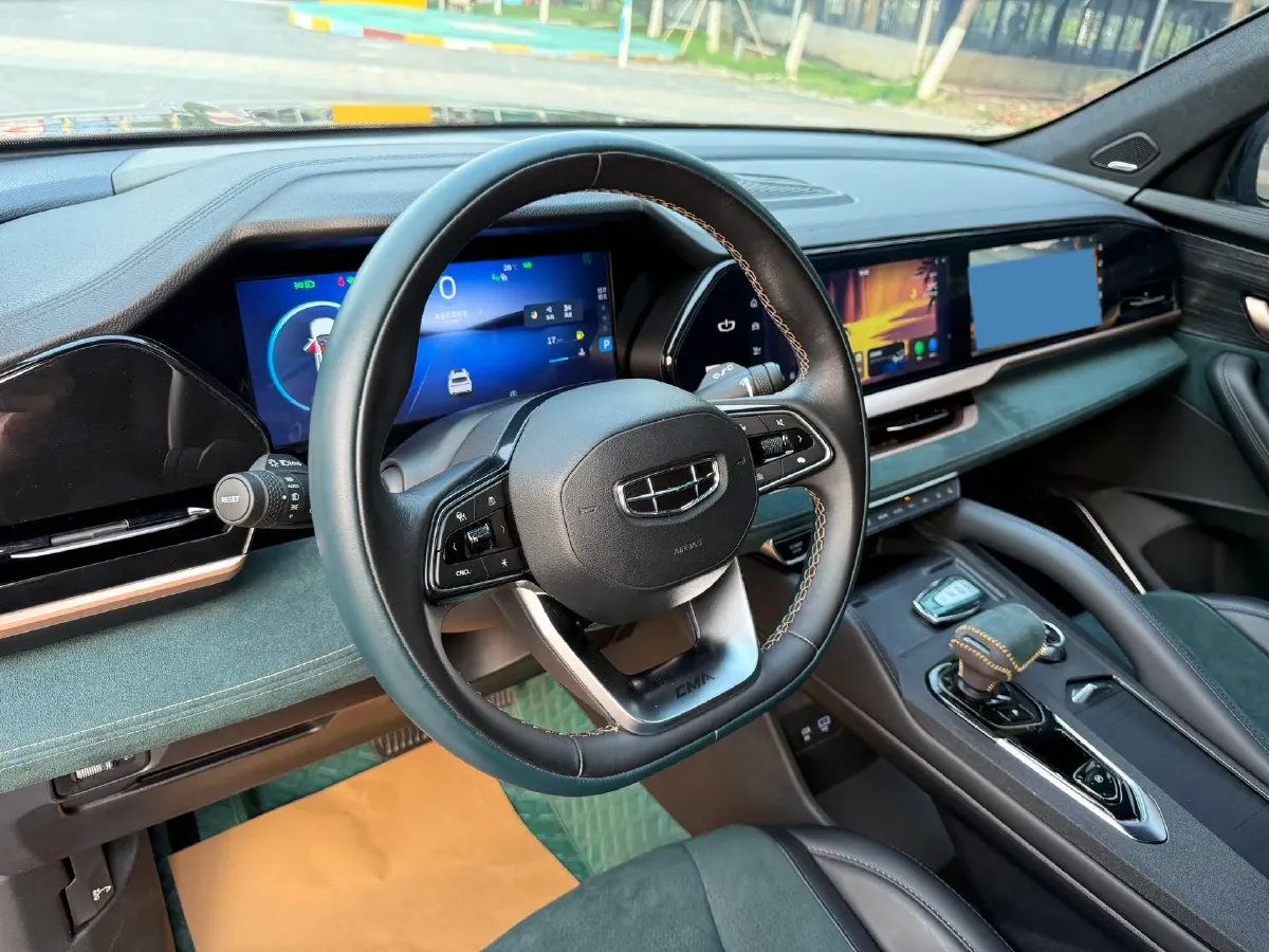 2021 Geely Monjaro 2.0T 218HP L4 7DCT,autocango,china used car exporter,china ev exporter,chinese used car exporter,chinese used ev exporter