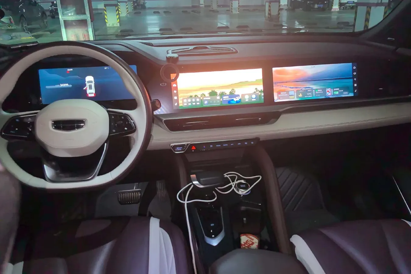 2021 Geely Monjaro 2.0T 218HP L4 7DCT,autocango,china used car exporter,china ev exporter,chinese used car exporter,chinese used ev exporter