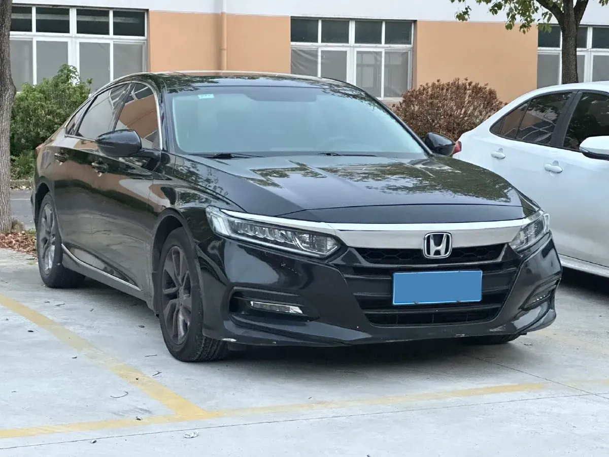 2018 Honda Accord 1.5T 194HP L4 CVT,autocango,china used car exporter,china ev exporter,chinese used car exporter,chinese used ev exporter