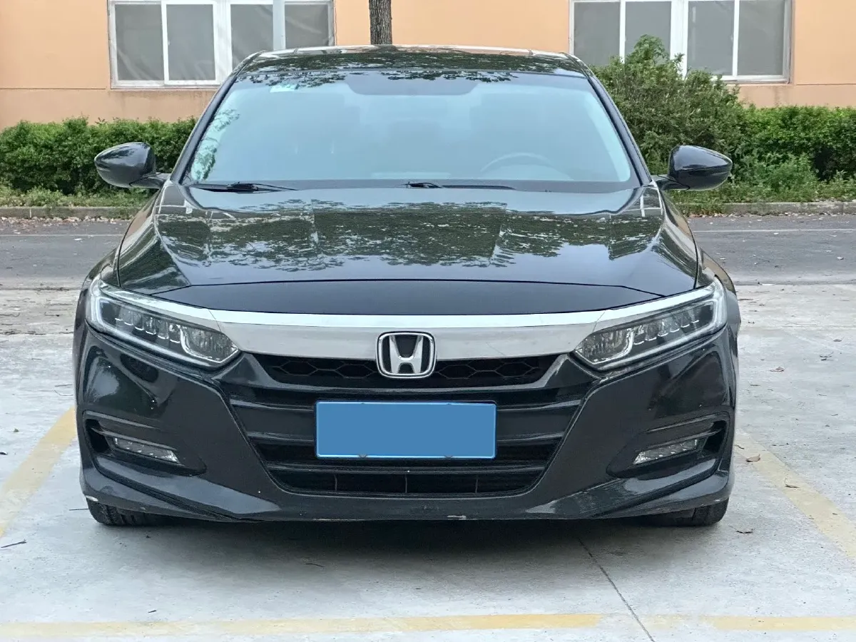 2018 Honda Accord 1.5T 194HP L4 CVT,autocango,china used car exporter,china ev exporter,chinese used car exporter,chinese used ev exporter