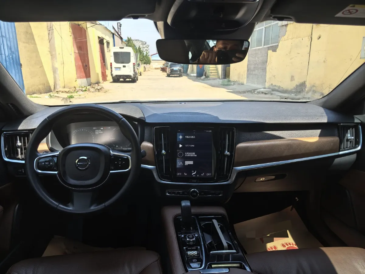 2020 Volvo S90 PHEV 2.0T 303HP L4 8AT PHEV 11.6KWH,autocango,china used car exporter,china ev exporter,chinese used car exporter,chinese used ev exporter