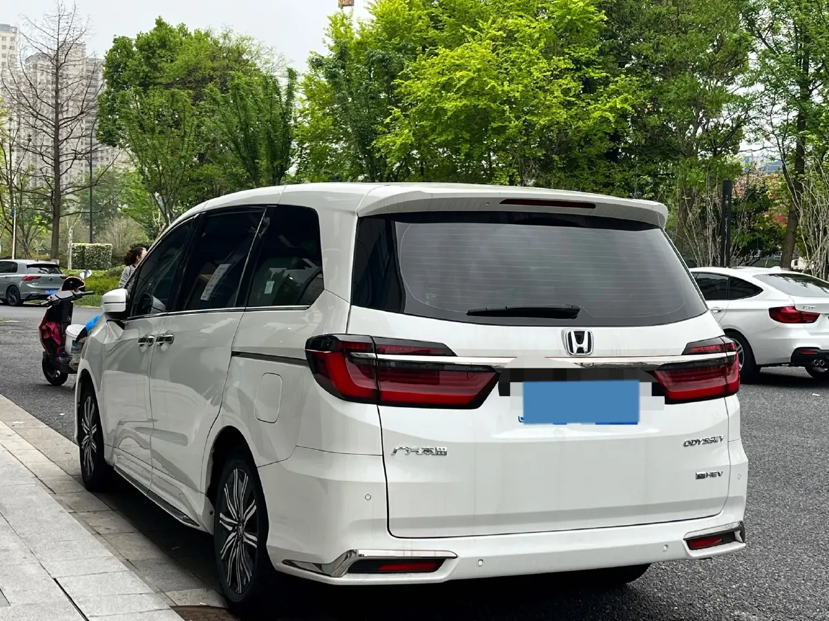 2024 Honda Odyssey 2.0L 146HP L4 E-CVT Hybrid,autocango,china used car exporter,china ev exporter,chinese used car exporter,chinese used ev exporter