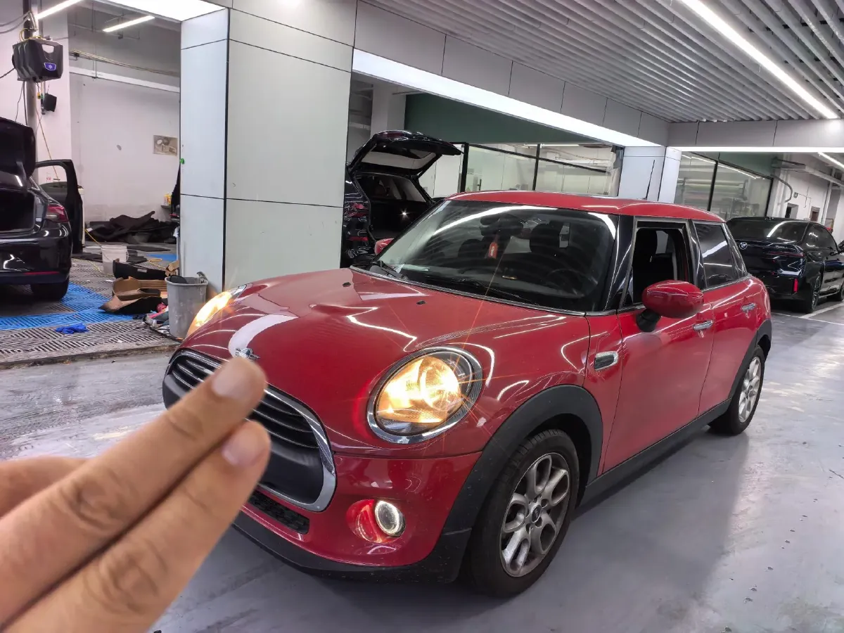 2021 MINI MINI 1.5T 102HP L3 7DCT,autocango,china used car exporter,china ev exporter,chinese used car exporter,chinese used ev exporter