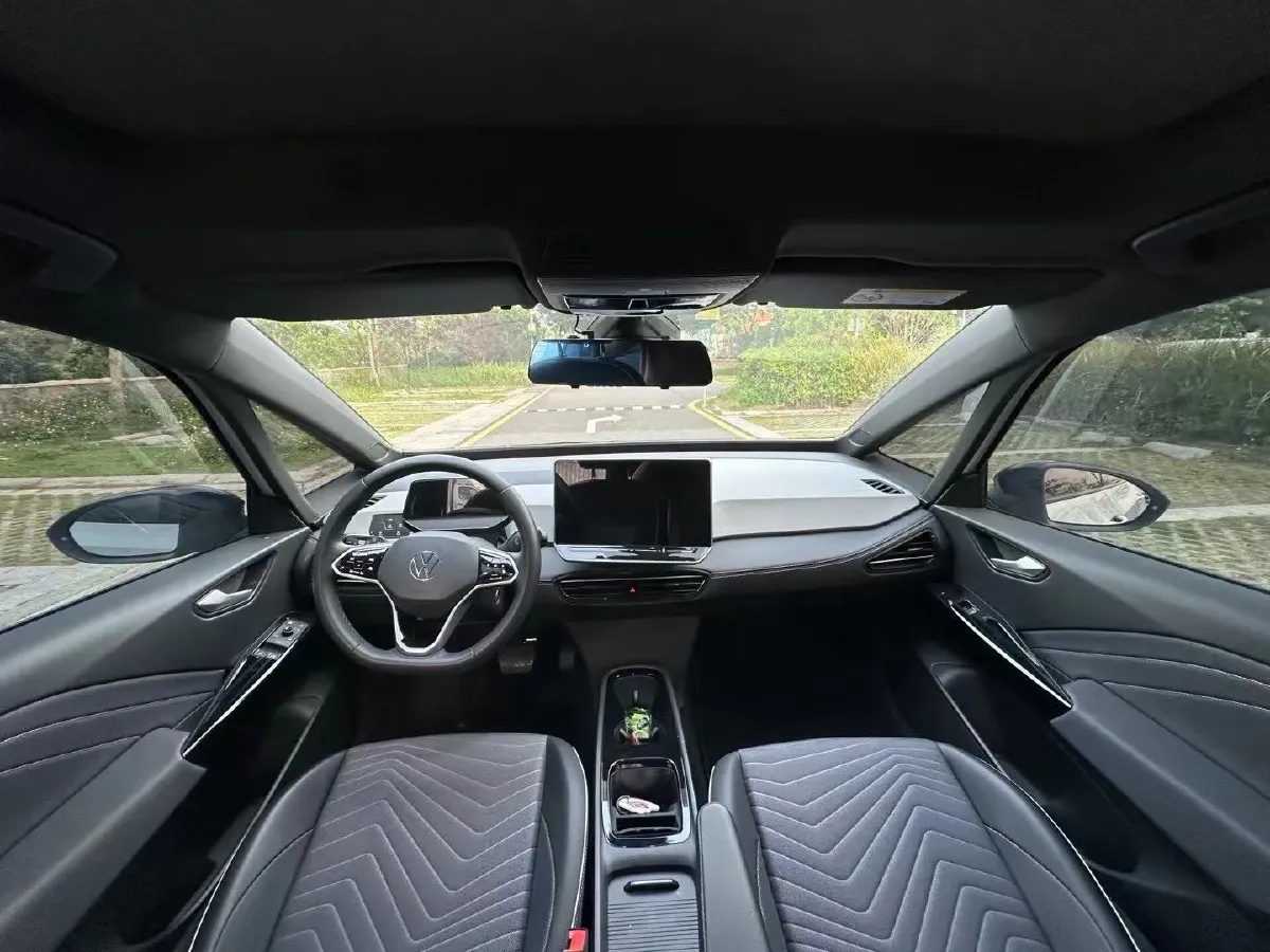 2025 Volkswagen ID.3 BEV 52.8KWH,autocango,china used car exporter,china ev exporter,chinese used car exporter,chinese used ev exporter