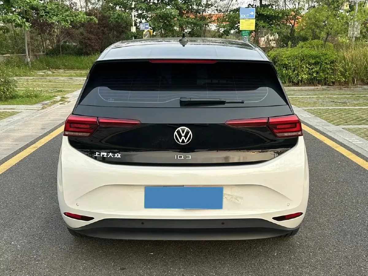 2025 Volkswagen ID.3 BEV 52.8KWH,autocango,china used car exporter,china ev exporter,chinese used car exporter,chinese used ev exporter