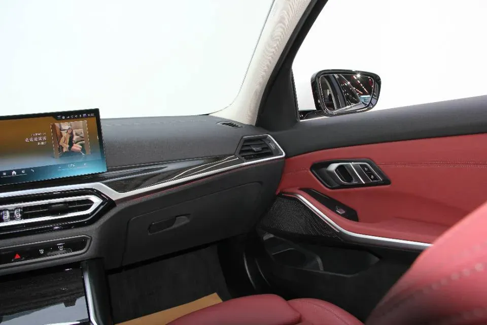 2024 BMW 3 Series 2.0T 184HP L4 8AT,autocango,china used car exporter,china ev exporter,chinese used car exporter,chinese used ev exporter