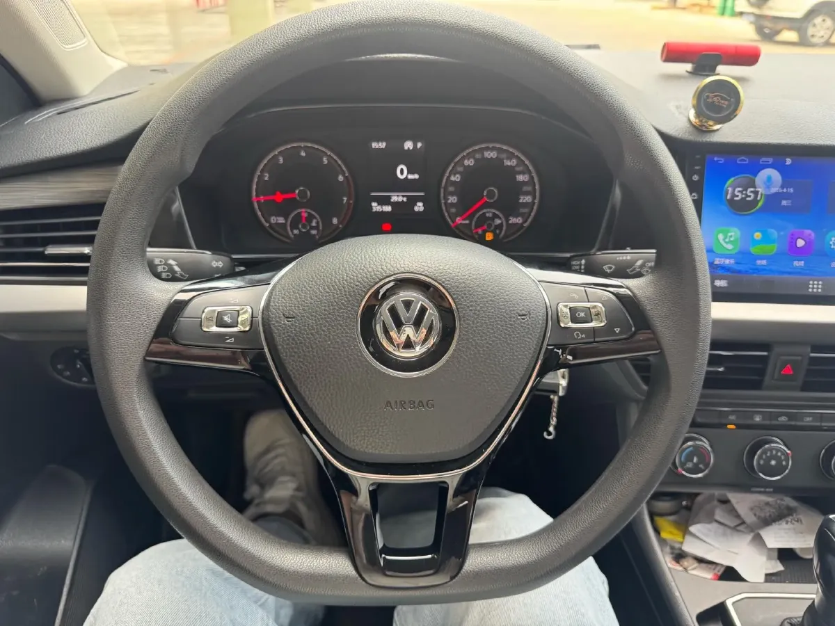 2018 Skoda Karoq 1.4T 150HP L4 7DCT,autocango,china used car exporter,china ev exporter,chinese used car exporter,chinese used ev exporter