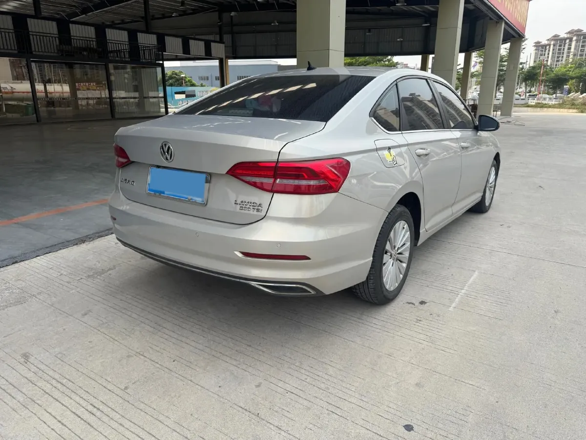 2018 Skoda Karoq 1.4T 150HP L4 7DCT,autocango,china used car exporter,china ev exporter,chinese used car exporter,chinese used ev exporter