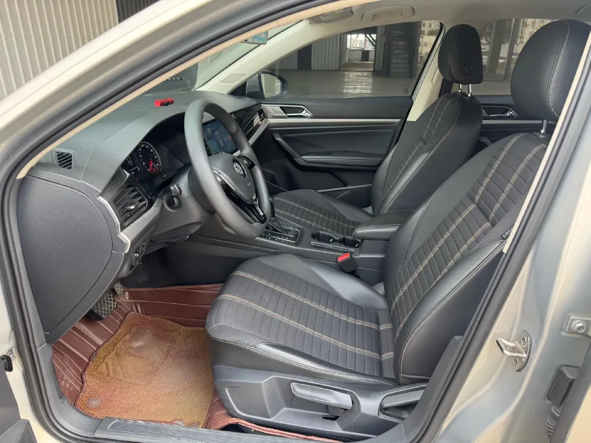 2018 Skoda Karoq 1.4T 150HP L4 7DCT,autocango,china used car exporter,china ev exporter,chinese used car exporter,chinese used ev exporter