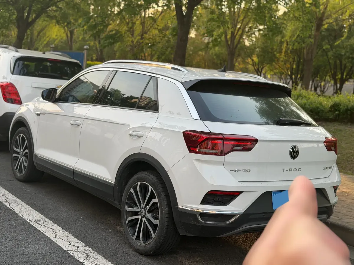 2022 Volkswagen T-Roc 1.4T 150HP L4 7DCT,autocango,china used car exporter,china ev exporter,chinese used car exporter,chinese used ev exporter