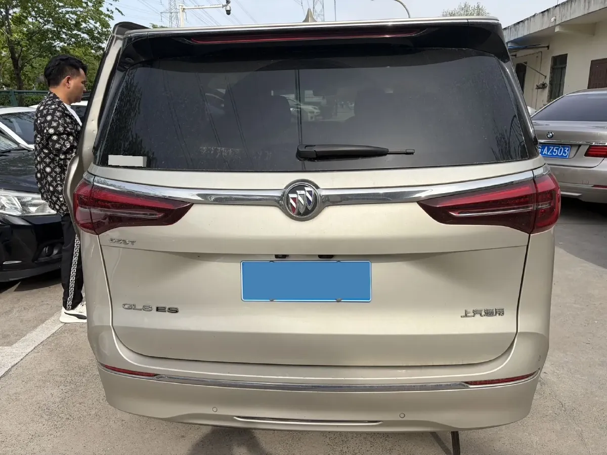 2021 Buick GL8 2.0T 237HP L4 9AT,autocango,china used car exporter,china ev exporter,chinese used car exporter,chinese used ev exporter