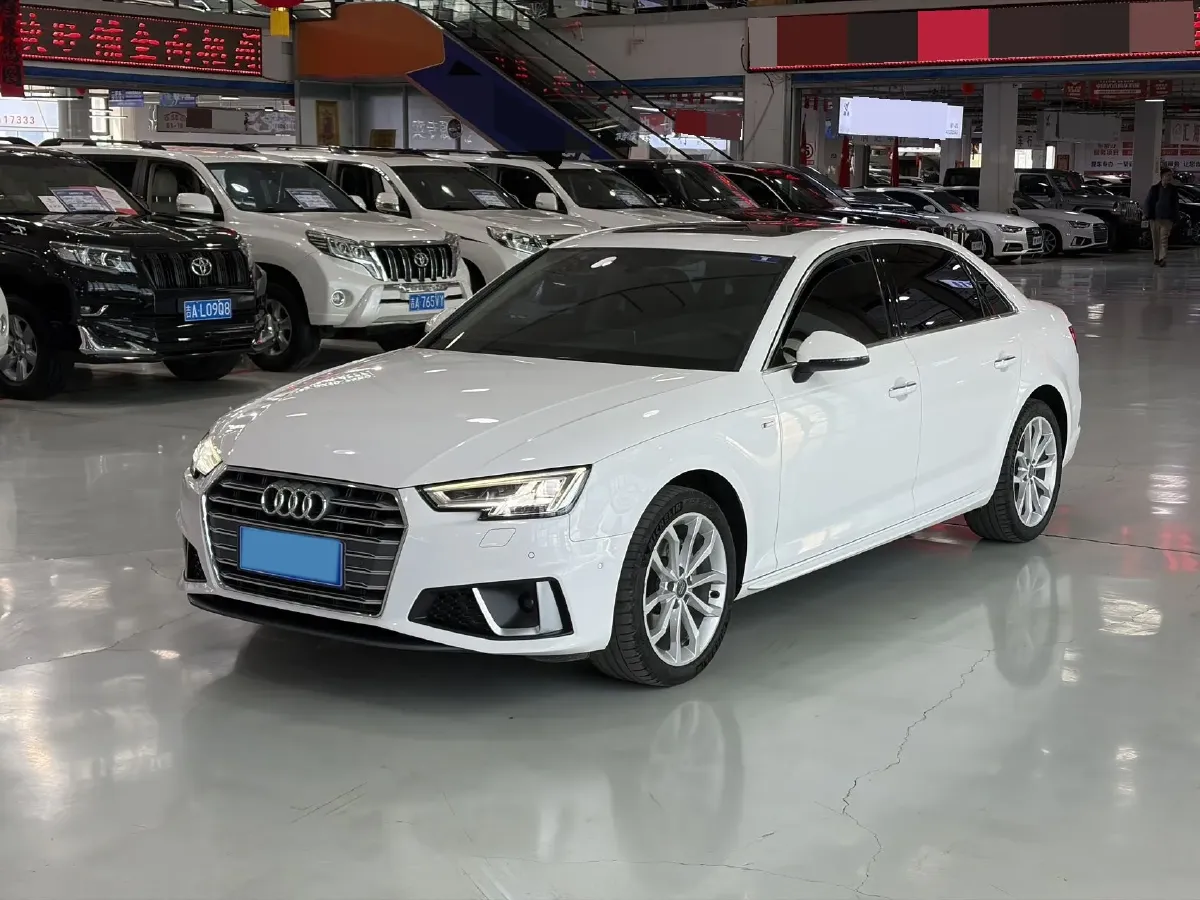 2019 Audi A4L 2.0T 190HP L4 7DCT,autocango,china used car exporter,china ev exporter,chinese used car exporter,chinese used ev exporter