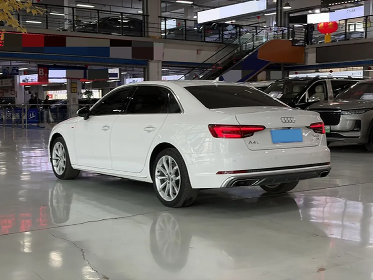 2019 Audi A4L 2.0T 190HP L4 7DCT,autocango,china used car exporter,china ev exporter,chinese used car exporter,chinese used ev exporter