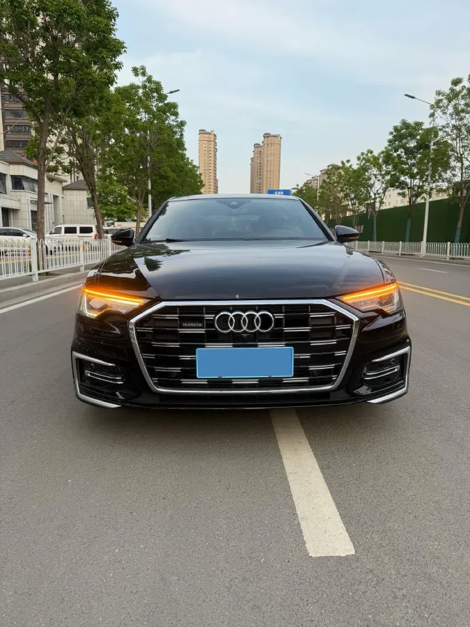 2020 Audi A6L 2.0T 224HP L4 7DCT,autocango,china used car exporter,china ev exporter,chinese used car exporter,chinese used ev exporter