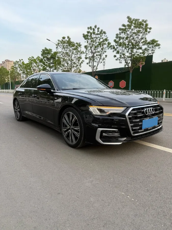 2020 Audi A6L 2.0T 224HP L4 7DCT,autocango,china used car exporter,china ev exporter,chinese used car exporter,chinese used ev exporter