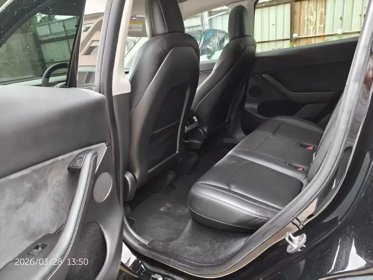 2022 Tesla Model Y BEV 60KWH,autocango,china used car exporter,china ev exporter,chinese used car exporter,chinese used ev exporter