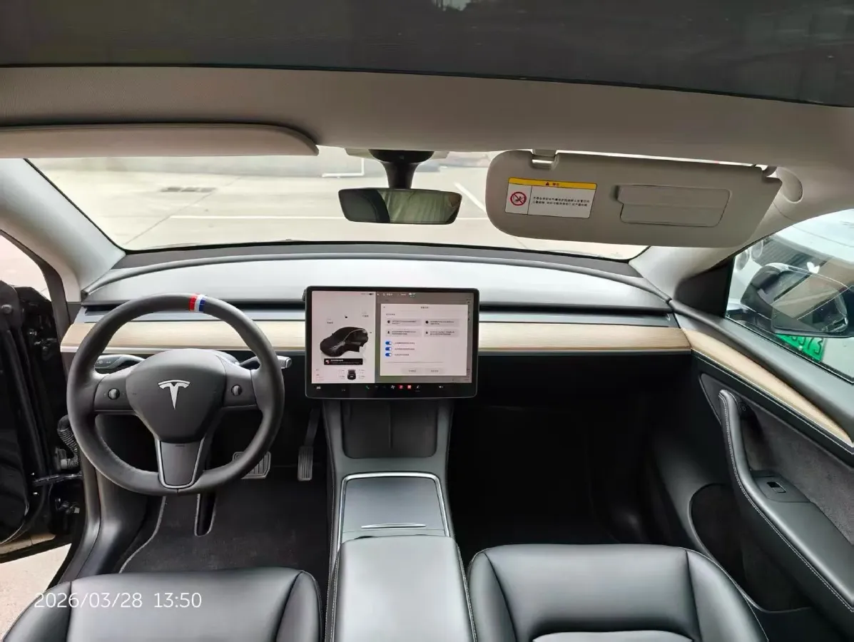 2022 Tesla Model Y BEV 60KWH,autocango,china used car exporter,china ev exporter,chinese used car exporter,chinese used ev exporter