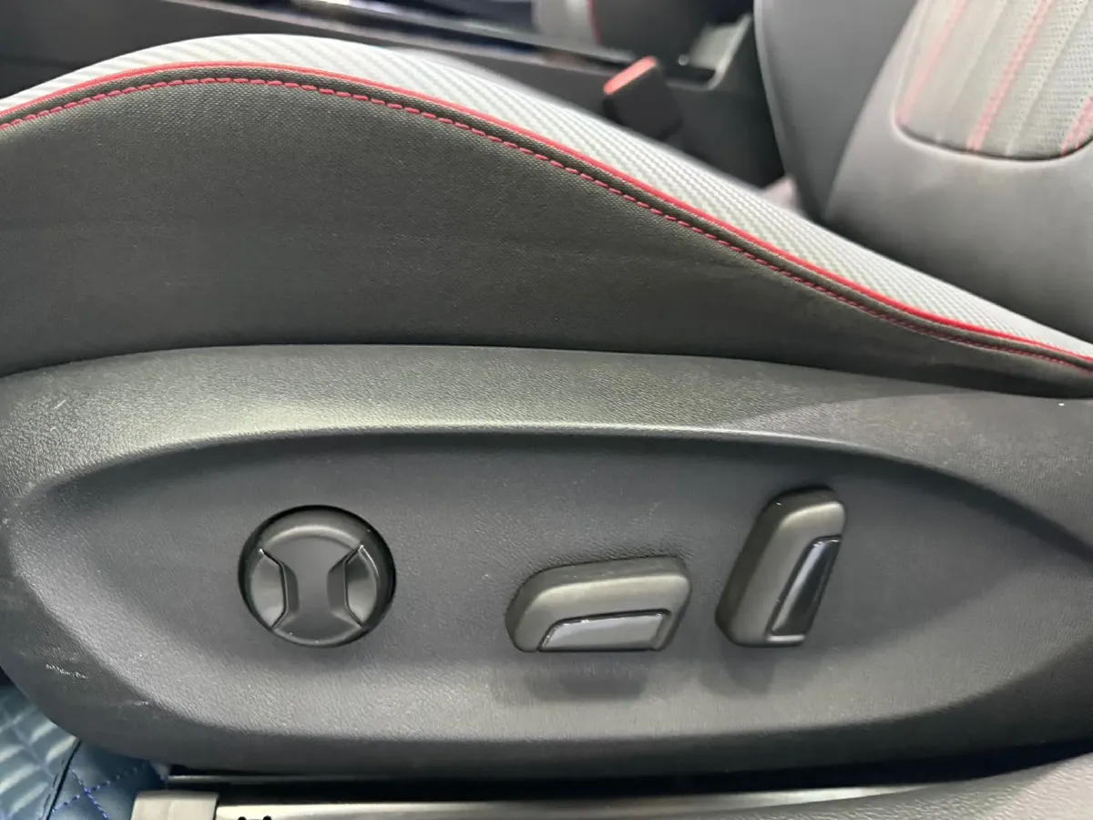 2022 Exceed TXL 2.0T 261HP L4 7DCT,autocango,china used car exporter,china ev exporter,chinese used car exporter,chinese used ev exporter