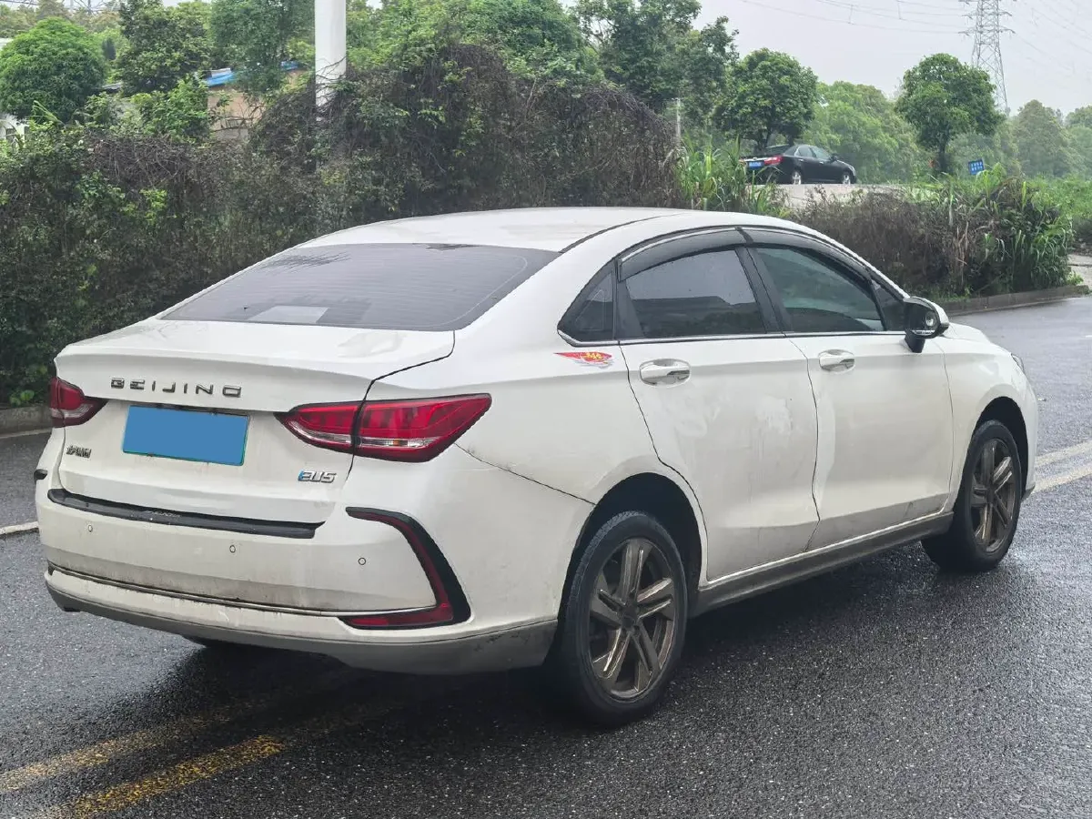 2022 Bestune B70 2.0T 224HP L4 6AT,autocango,china used car exporter,china ev exporter,chinese used car exporter,chinese used ev exporter