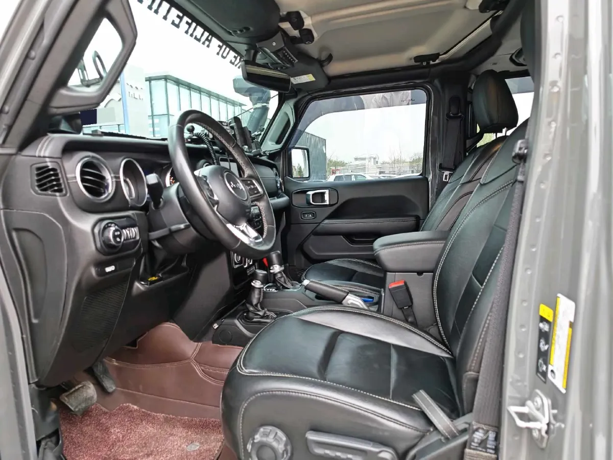 2022 Jeep Gladiator 3.6L 284HP V6 8AT,autocango,china used car exporter,china ev exporter,chinese used car exporter,chinese used ev exporter