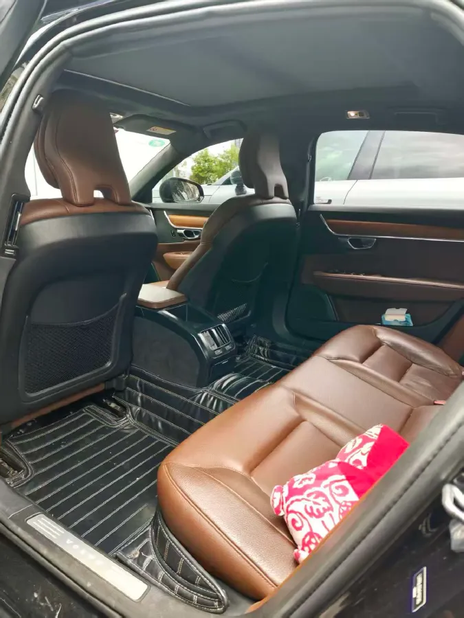 2021 Volvo S90 2.0T 250HP L4 8AT,autocango,china used car exporter,china ev exporter,chinese used car exporter,chinese used ev exporter