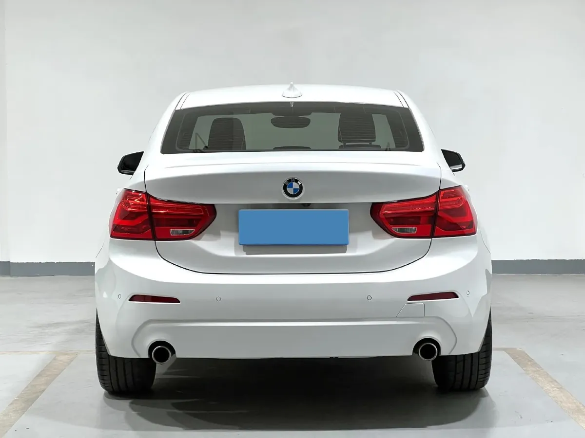 2020 BMW 1 Series 1.5T 140HP L3 7DCT,autocango,china used car exporter,china ev exporter,chinese used car exporter,chinese used ev exporter
