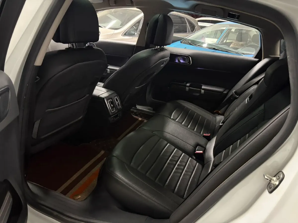 2017 Citroen C6 1.8T 204HP L4 6AT,autocango,china used car exporter,china ev exporter,chinese used car exporter,chinese used ev exporter