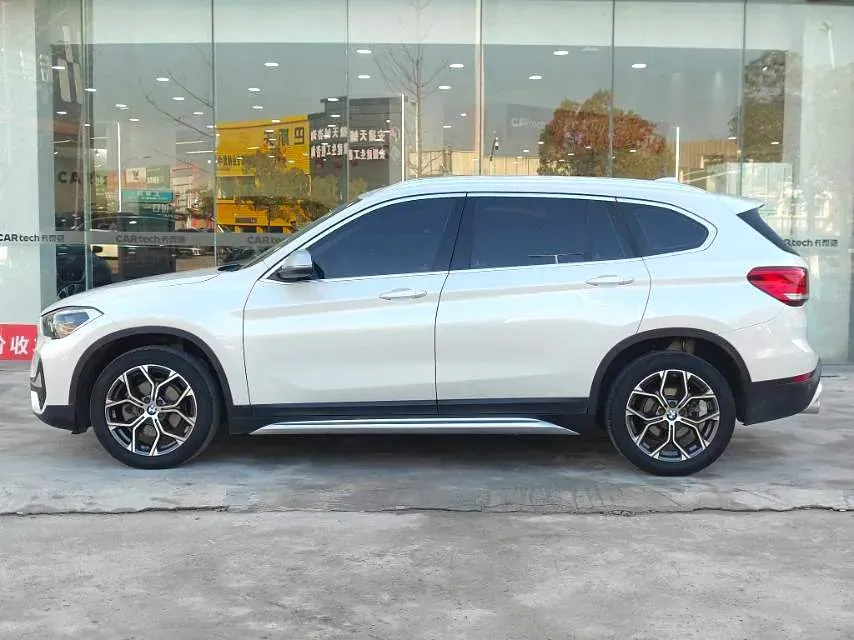 2021 BMW X1 1.5T 140HP L3 7DCT,autocango,china used car exporter,china ev exporter,chinese used car exporter,chinese used ev exporter