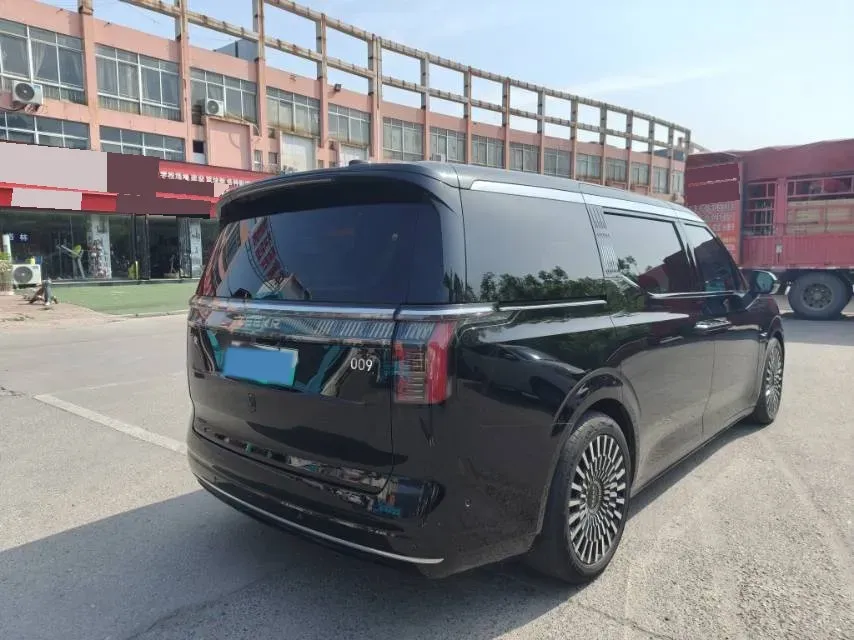 2022 Zeekr 009 BEV 116KWH,autocango,china used car exporter,china ev exporter,chinese used car exporter,chinese used ev exporter