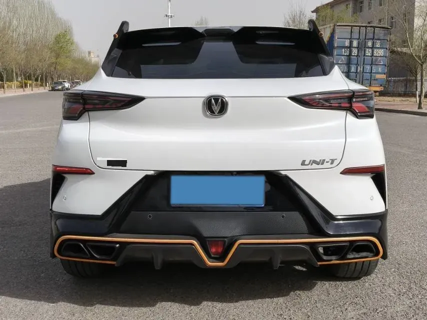 2022 ChangAn UNI-T 1.5T 188HP L4 7DCT,autocango,china used car exporter,china ev exporter,chinese used car exporter,chinese used ev exporter