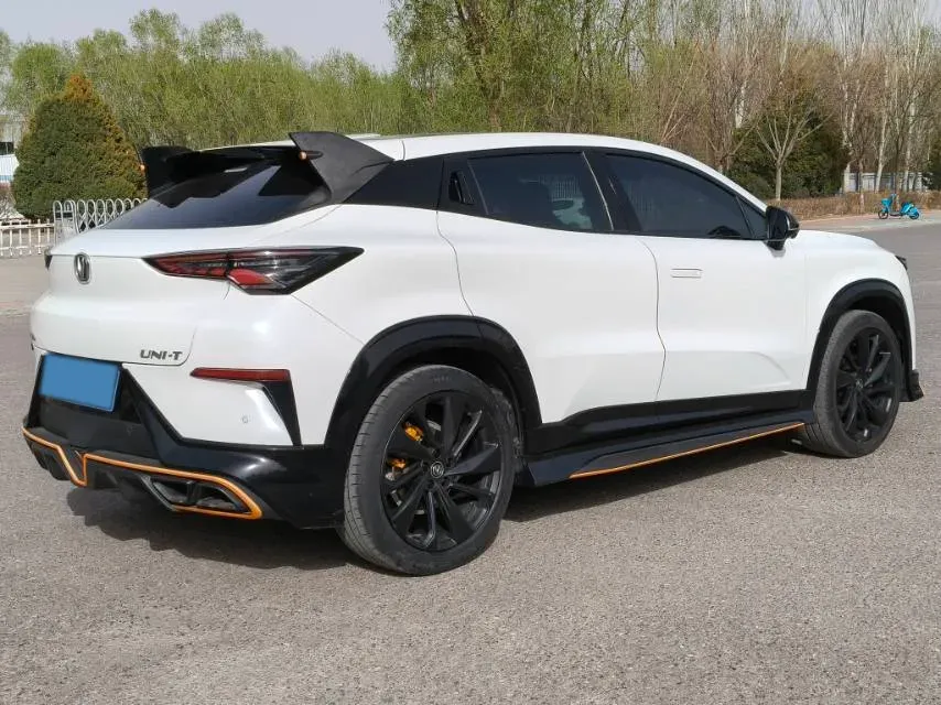 2022 ChangAn UNI-T 1.5T 188HP L4 7DCT,autocango,china used car exporter,china ev exporter,chinese used car exporter,chinese used ev exporter