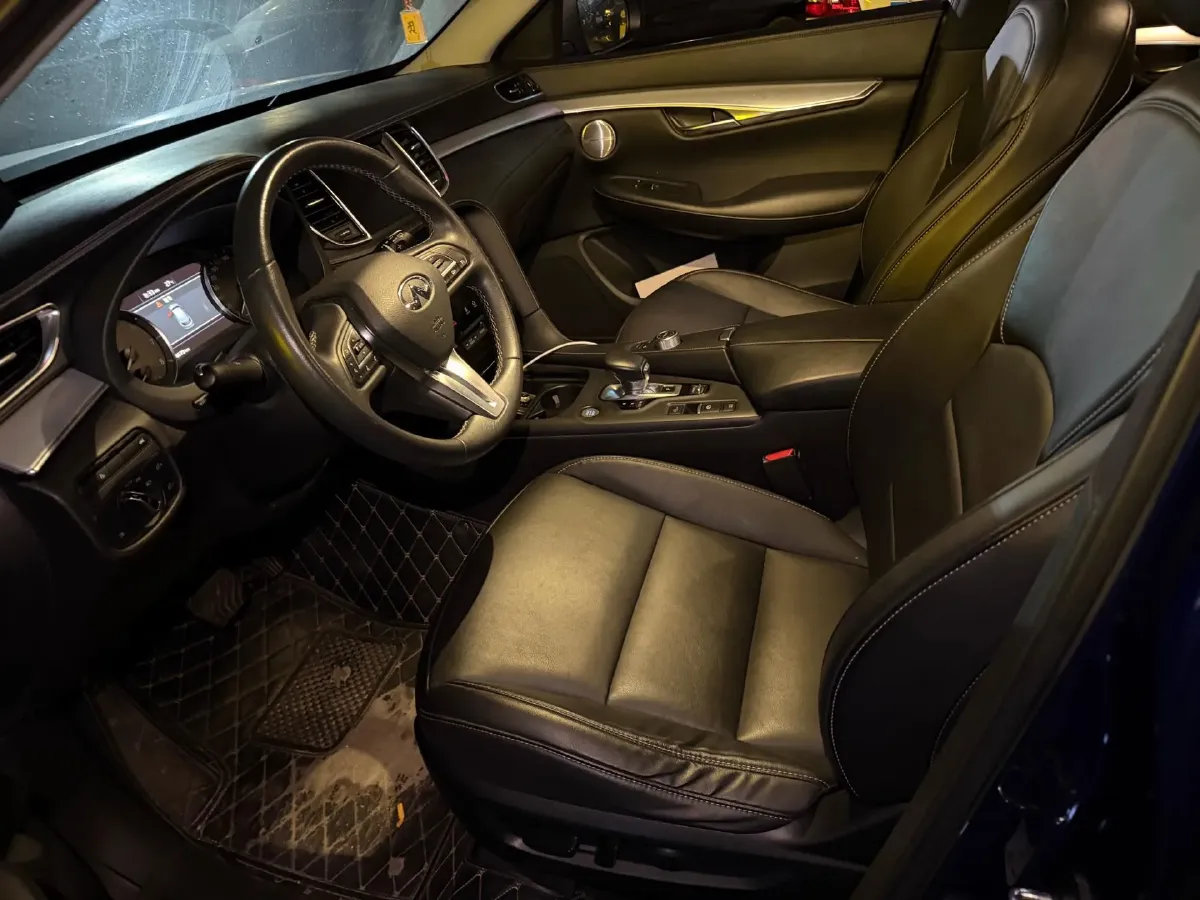 2020 Infiniti QX50 2.0T 245HP L4 CVT,autocango,china used car exporter,china ev exporter,chinese used car exporter,chinese used ev exporter