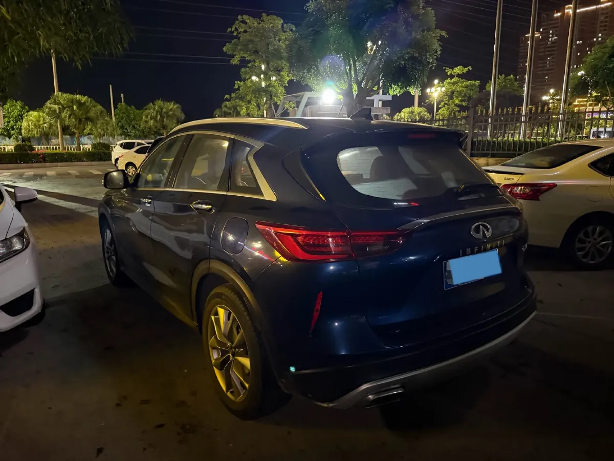 2020 Infiniti QX50 2.0T 245HP L4 CVT,autocango,china used car exporter,china ev exporter,chinese used car exporter,chinese used ev exporter